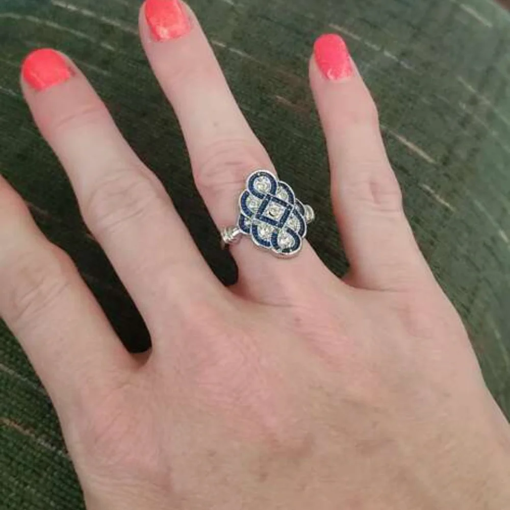 Vintage Sterling Silver Chinese Knot Blue White Sapphire Geometric Banquet Ring